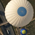 Balloon parachute